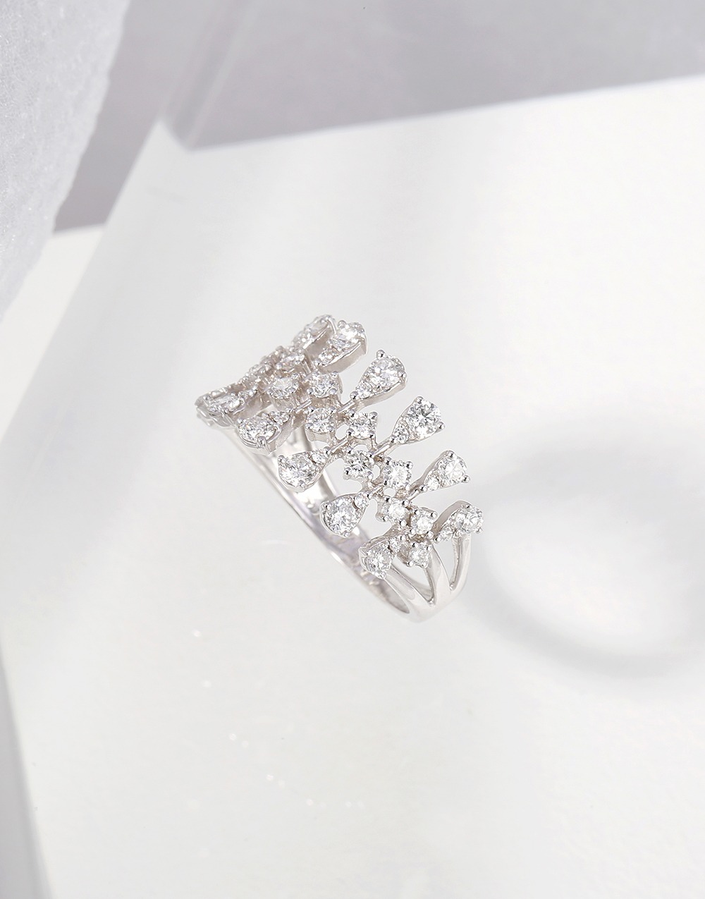 Like a Queen&#039;s Tiara Diamond Bridal Ring